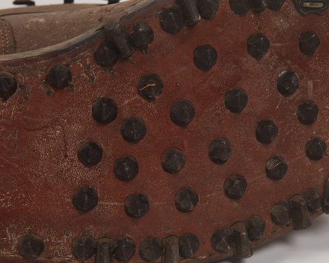 Chaussures clous d co d poque Charmyng Vintage