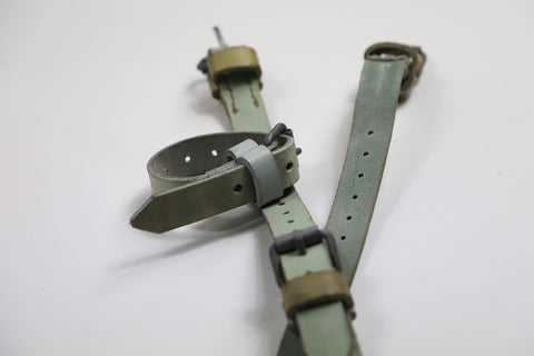 Sanglon en cuir chromé